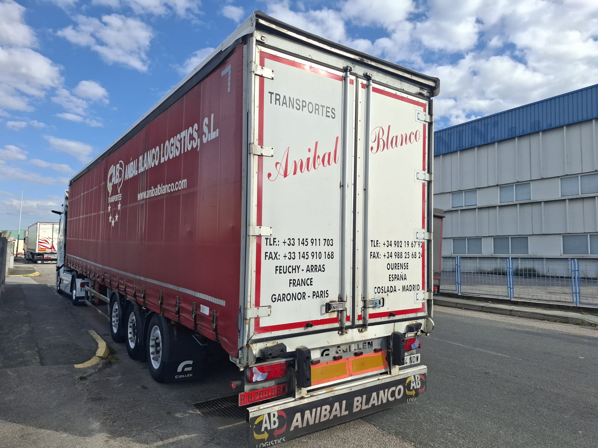 Imagen de WhatsApp 2025-10-13 a las 16.34